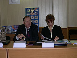 1.jpg (13206 bytes)