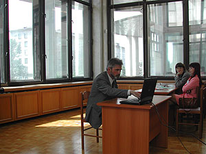 12.jpg (23323 bytes)
