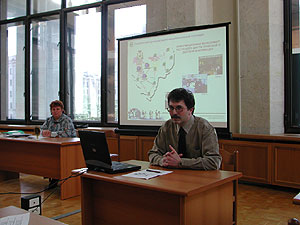 2.jpg (21943 bytes)