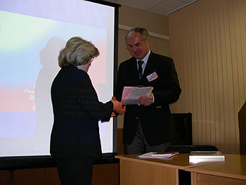 14.jpg (18006 bytes)