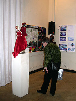 11.jpg (23689 bytes)