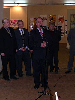 20.jpg (19942 bytes)