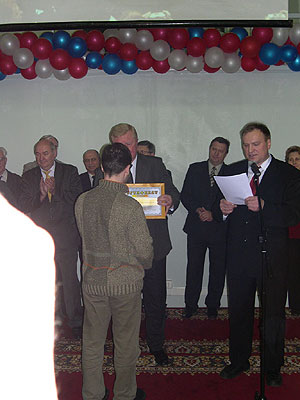 13.jpg (29770 bytes)