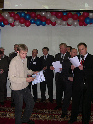 14.jpg (31851 bytes)