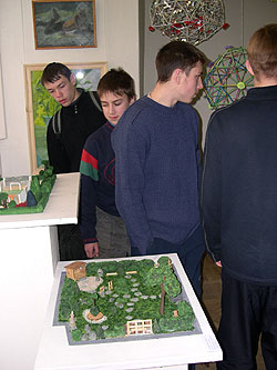 21.jpg (25781 bytes)